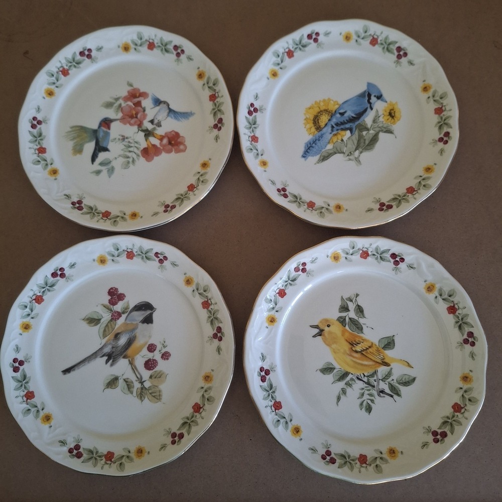 Set of 4 Gibson Everyday "Songbirds" 6.5" Bread & Butter‎ Plates - Bird Series